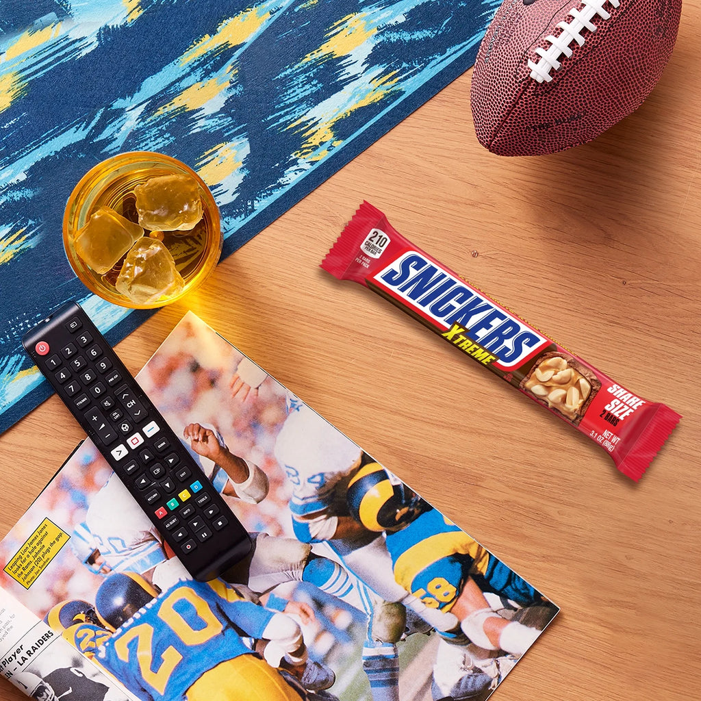 Barre chocolatée Snickers Xtreme aux cacahuètes et au caramel