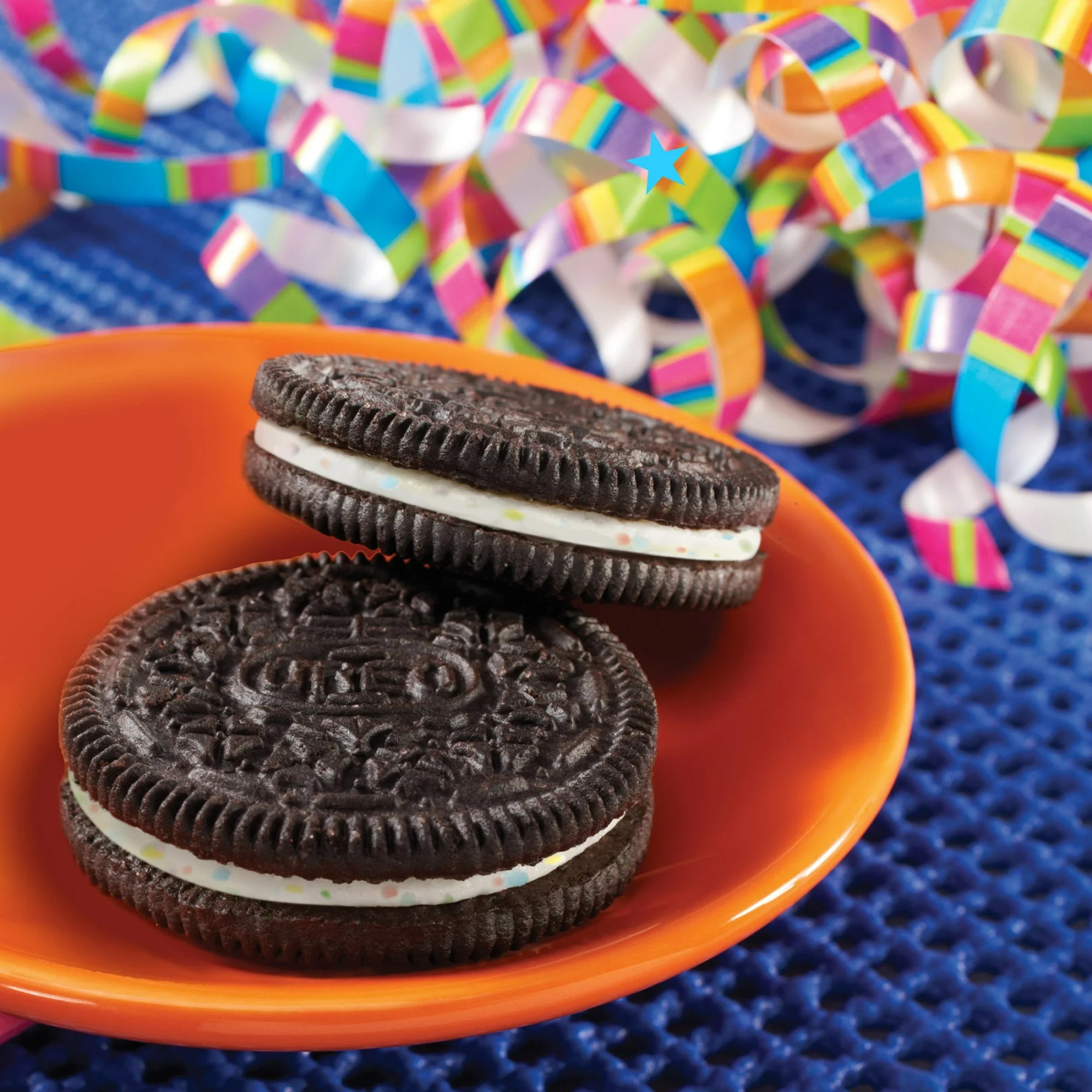 Oreo Birthday Cake Creme Sandwich Cookies – Sweet American Celebration Cookies